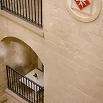 Ibb Palazzo Bettina Malta بيرغو