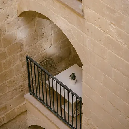 Ibb Palazzo Bettina Malta Birgu